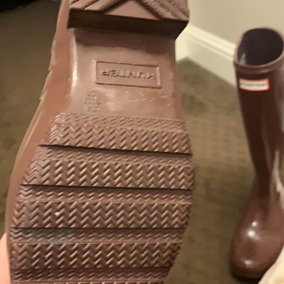 Hunter rain boots and socks - Picture 4 of 5